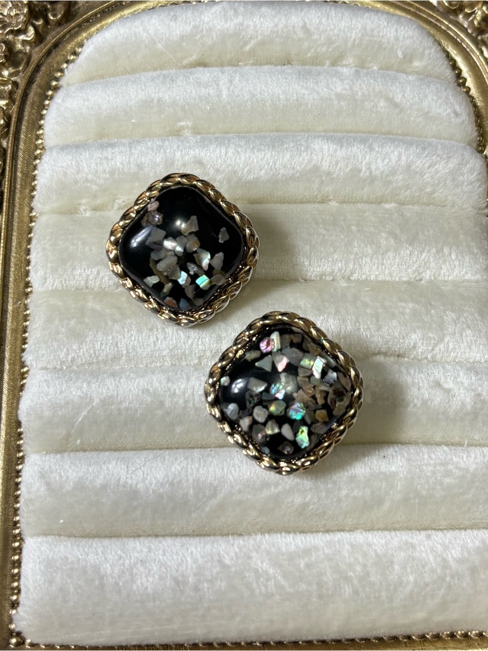 Vintage-Style Gold Tone & Iridescent Shell Inlay Stud Earrings